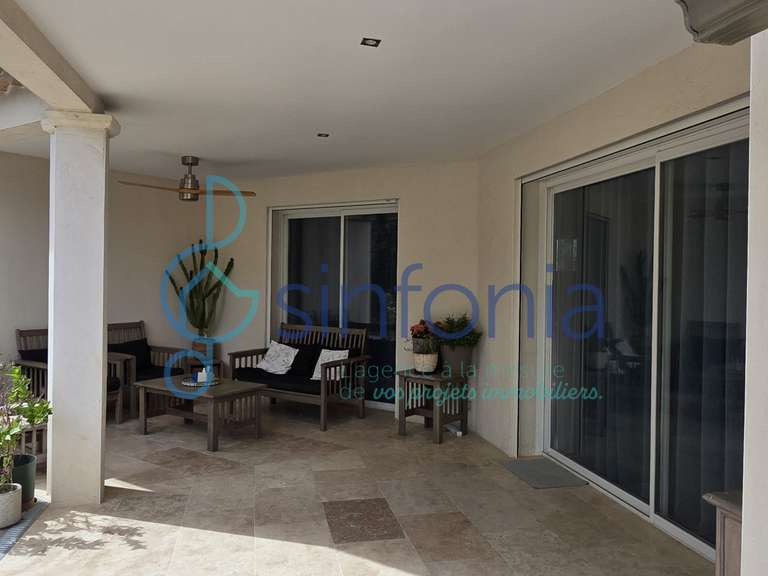 Maison Collias - 4 chambres - 130m²
