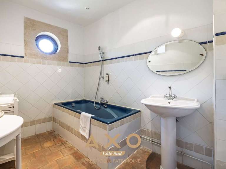 Maison Collias - 5 chambres