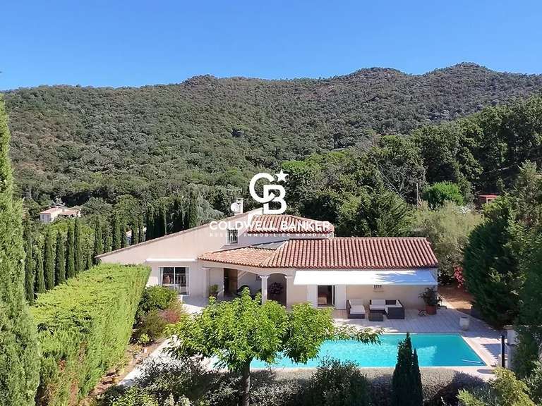 Villa Collobrières - 4 chambres - 250m²