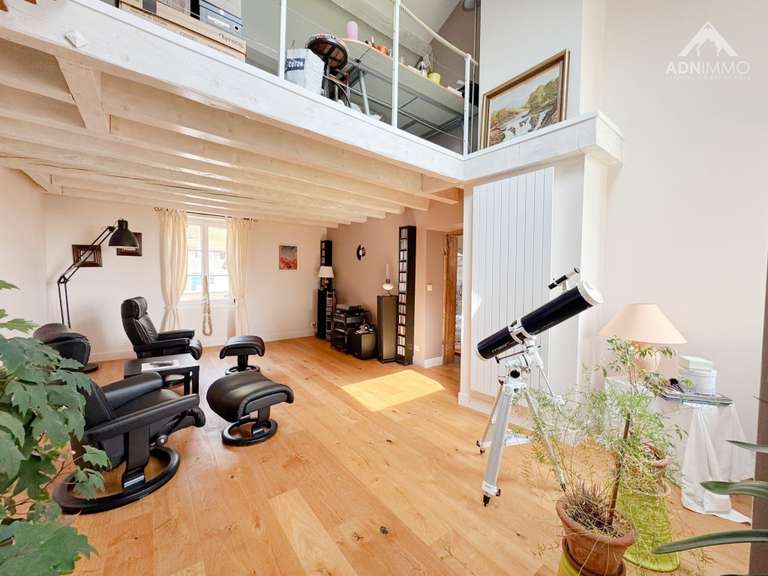 Maison Collonges - 5 chambres - 200m²