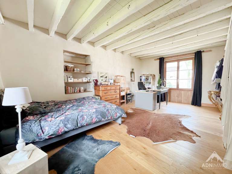 Maison Collonges - 5 chambres - 200m²