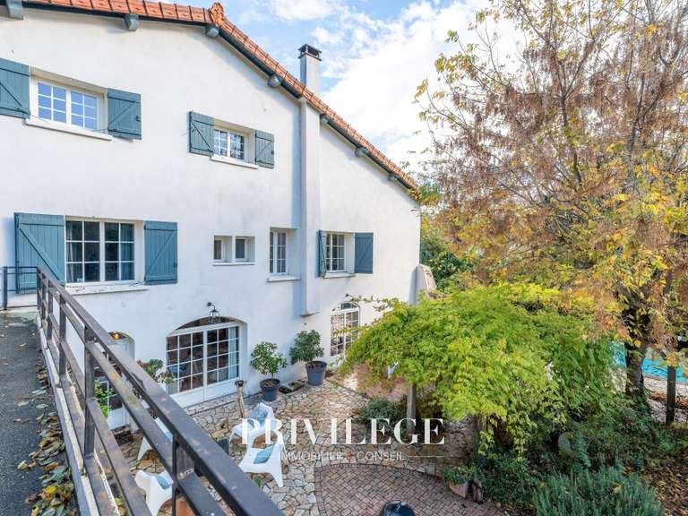 Maison Collonges-au-Mont-d'Or - 7 chambres - 310m²