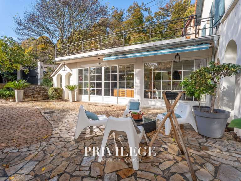 Maison Collonges-au-Mont-d'Or - 7 chambres - 310m²