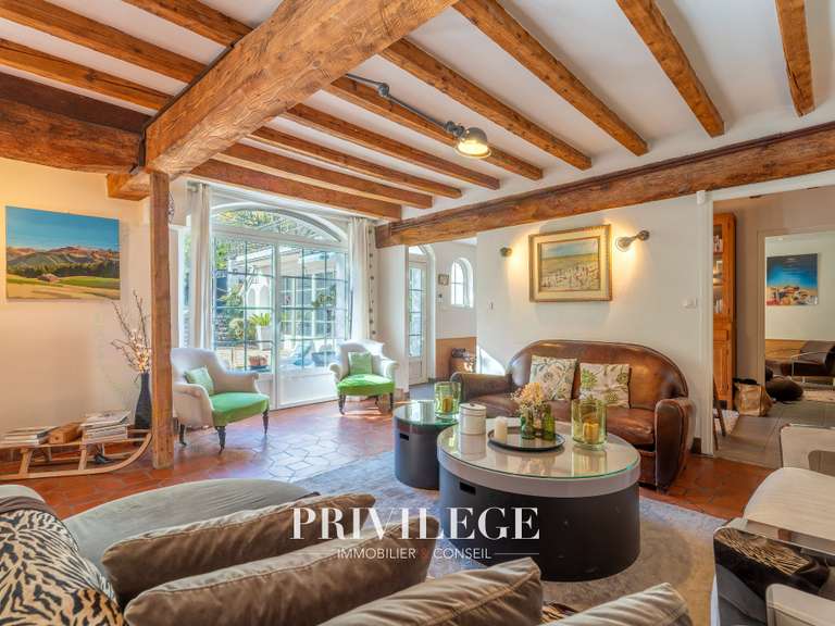 Maison Collonges-au-Mont-d'Or - 7 chambres - 310m²