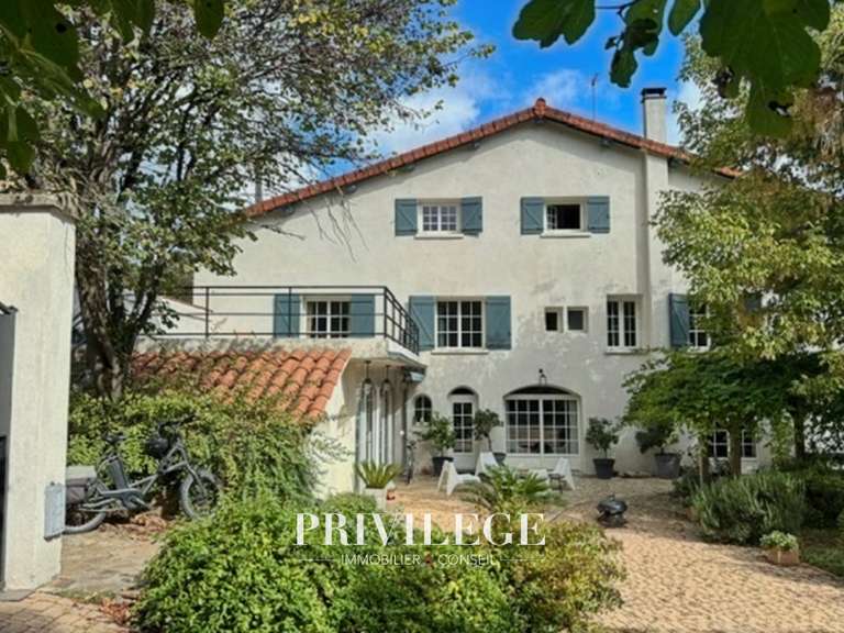 Maison Collonges-au-Mont-d'Or - 7 chambres - 310m²