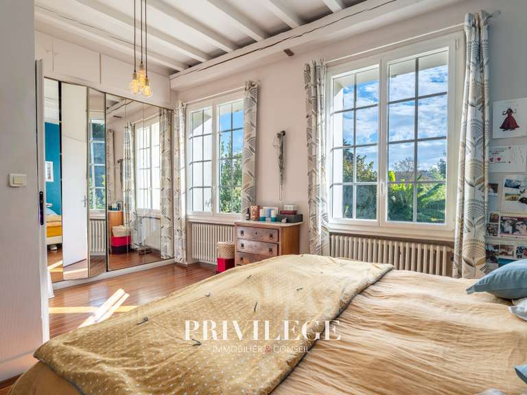 Maison Collonges-au-Mont-d'Or - 7 chambres - 310m²