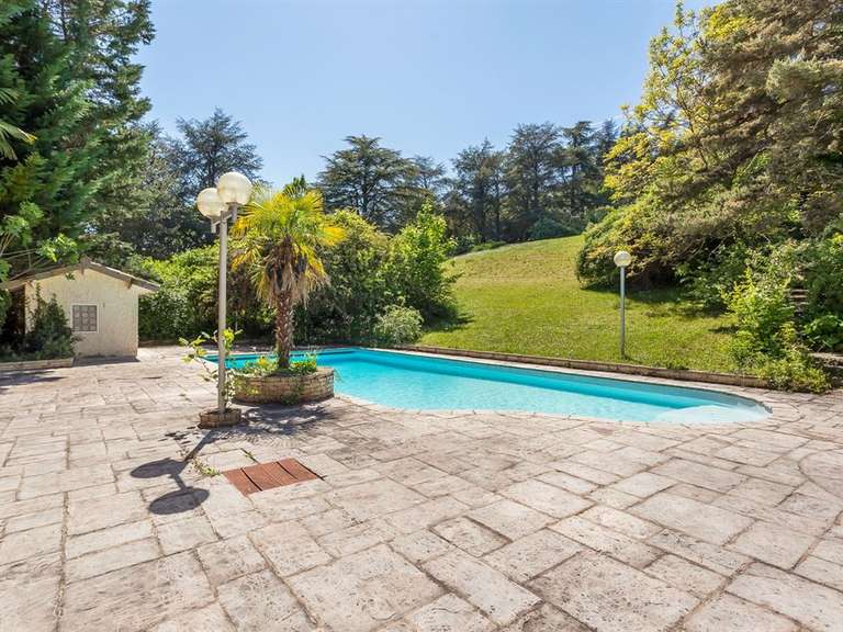 Maison Collonges-au-Mont-d'Or - 5 chambres - 435m²