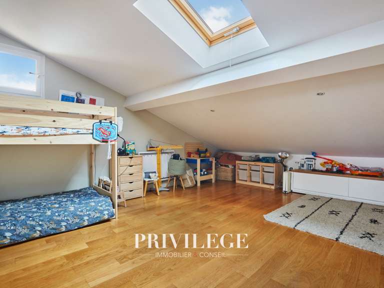 Maison Collonges-au-Mont-d'Or - 4 chambres - 222m²