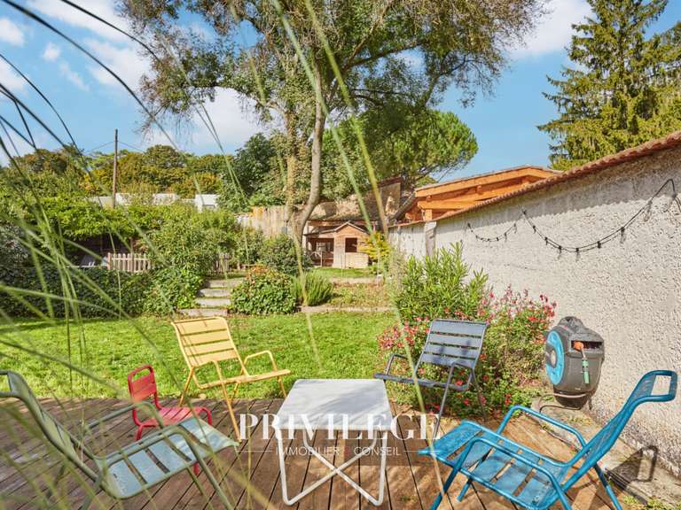 Maison Collonges-au-Mont-d'Or - 4 chambres - 222m²