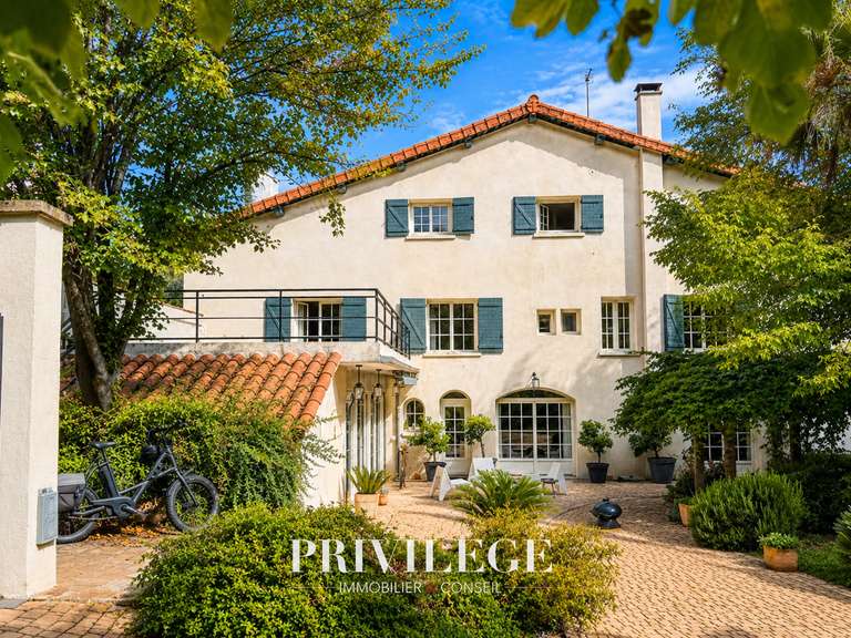 Maison Collonges-au-Mont-d'Or - 7 chambres - 310m²