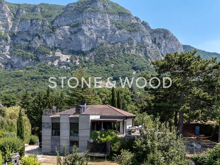 Maison Collonges-sous-Salève - 4 chambres - 172m²