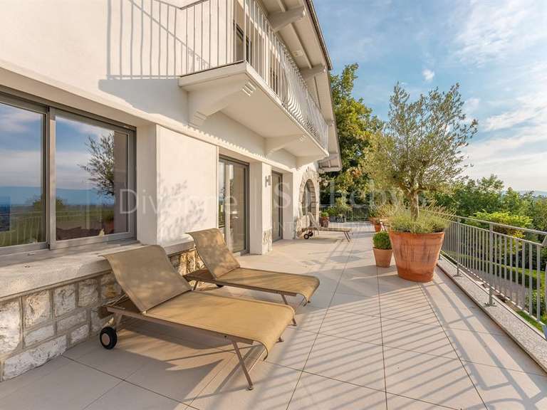 House Collonges-sous-Salève - 8 bedrooms - 536m²