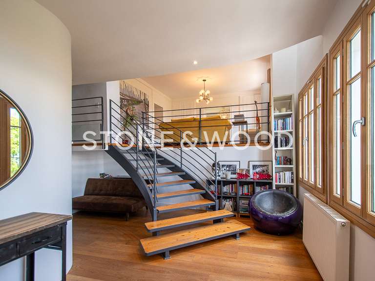 Maison Collonges-sous-Salève - 6 chambres - 204m²
