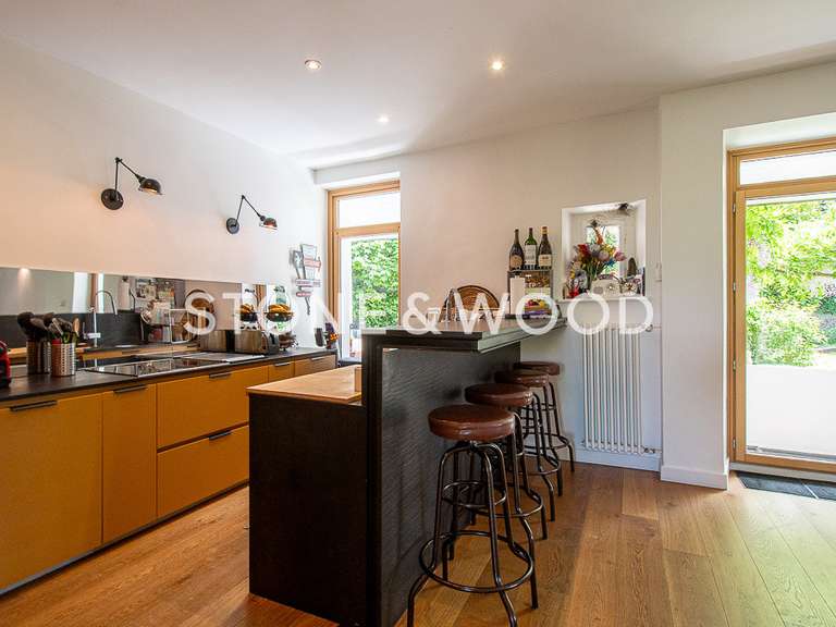 Maison Collonges-sous-Salève - 6 chambres - 204m²
