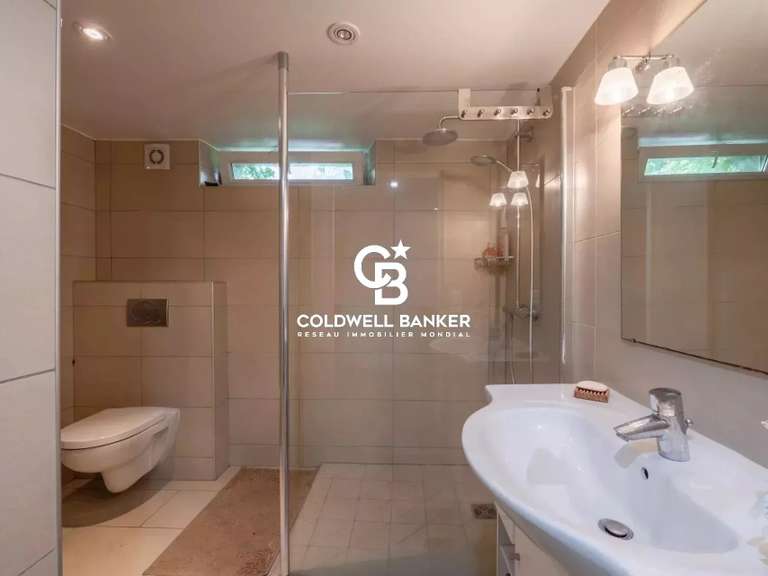 Maison Collonges-sous-Salève - 5 chambres - 450m²
