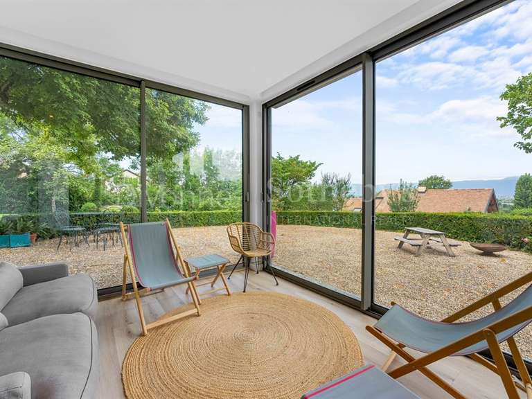 Maison Collonges-sous-Salève - 8 chambres - 684m²