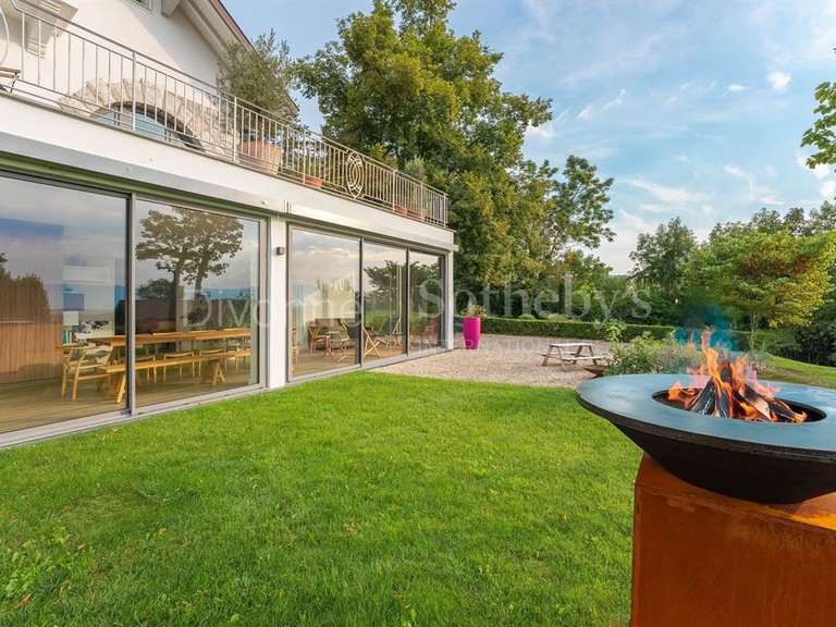 Maison Collonges-sous-Salève - 8 chambres - 684m²