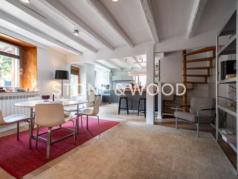 Maison Collonges-sous-Salève - 5 chambres - 240m²