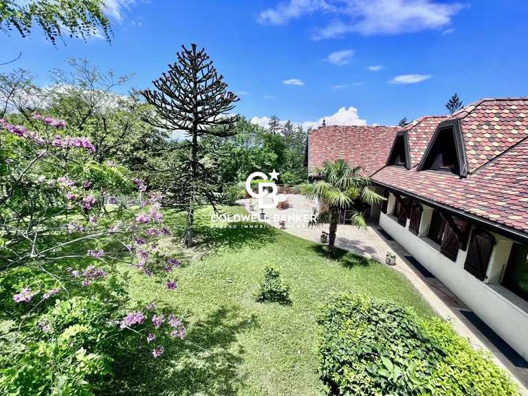 Propriété Collonges-sous-Salève - 9 chambres - 474m²