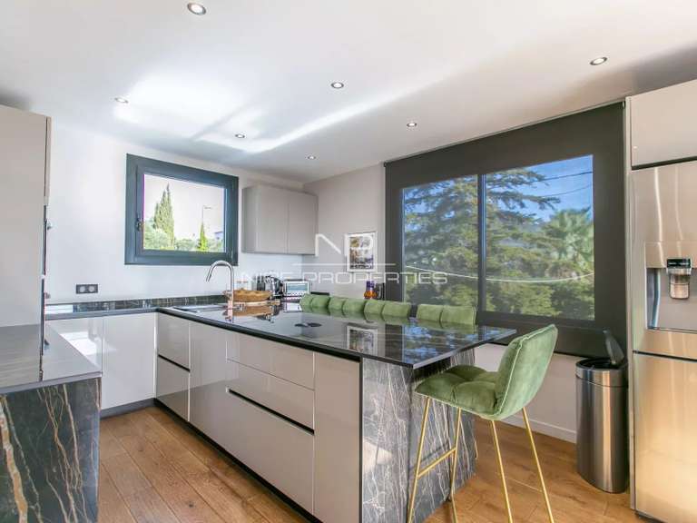 Villa Colomars - 4 chambres - 150m²