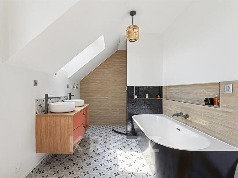 Maison Colombes - 5 chambres - 230m²