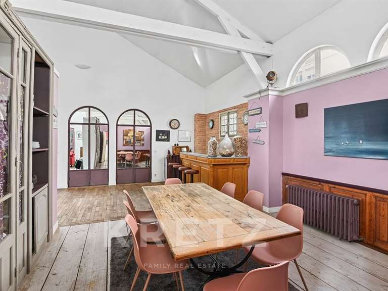 Maison Colombes - 8 chambres - 385m²