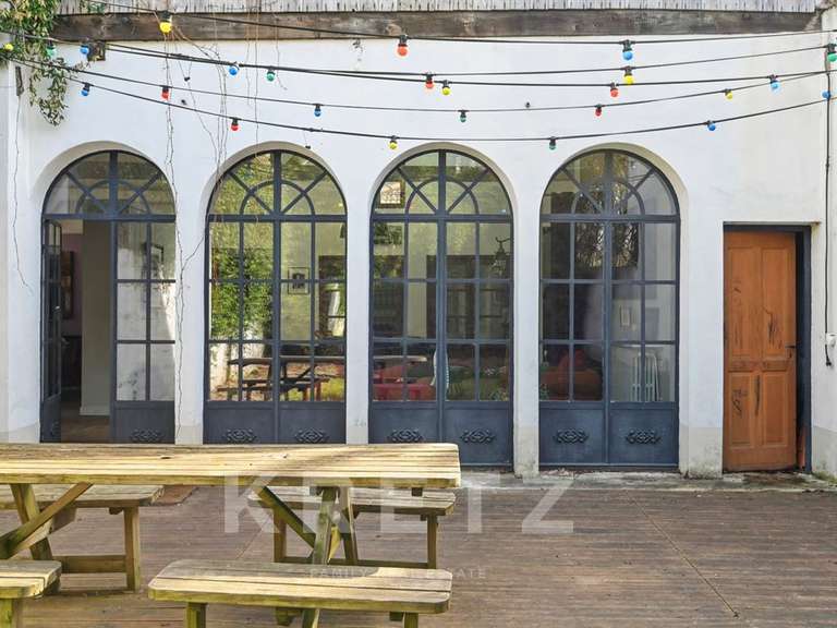 House Colombes - 8 bedrooms - 385m²