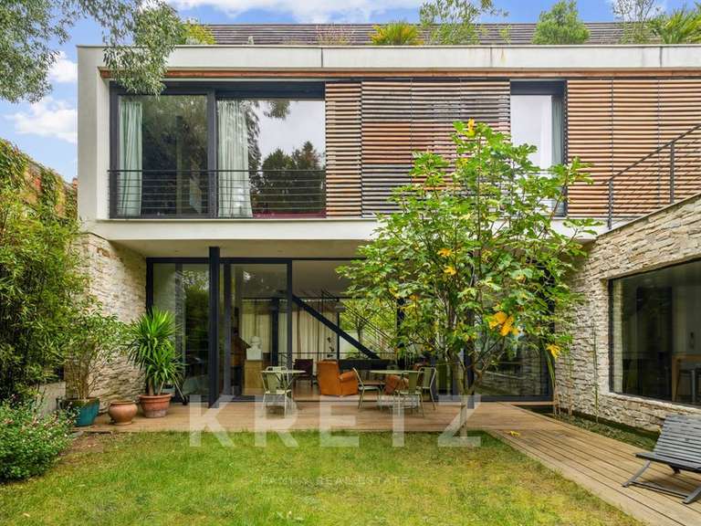 House Colombes - 4 bedrooms - 342m²