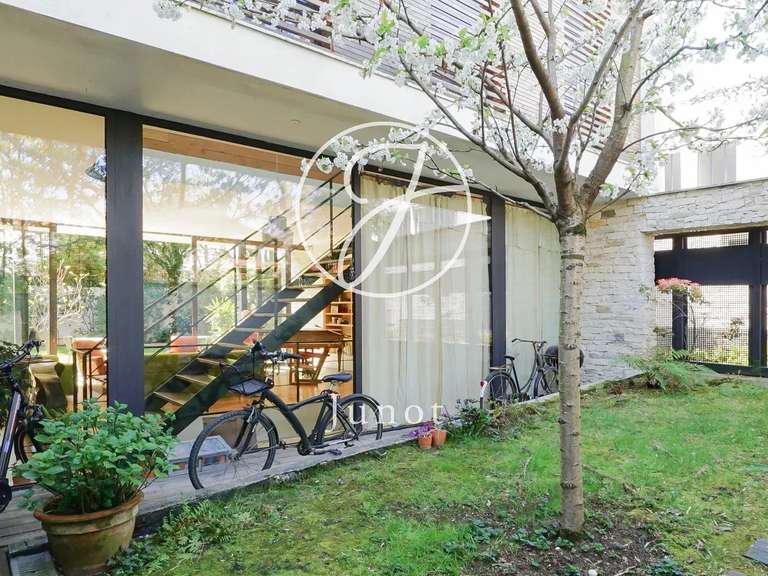 Maison Colombes - 4 chambres - 429m²