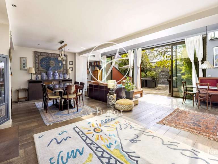 Maison Colombes - 4 chambres - 325m²