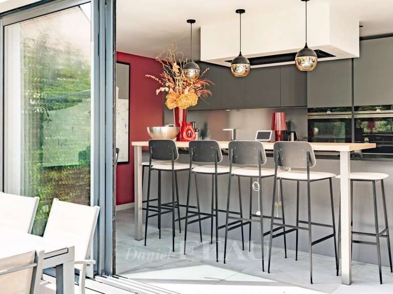 Maison Colombes - 4 chambres - 388m²