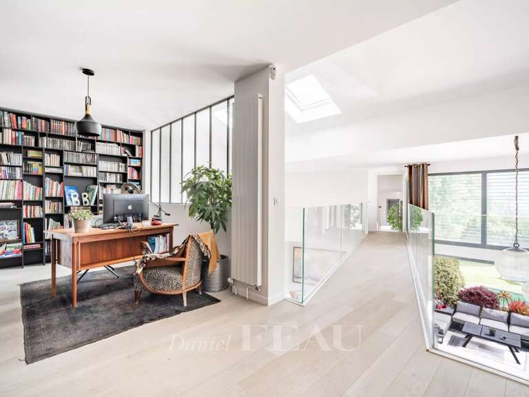 Maison Colombes - 4 chambres - 388m²