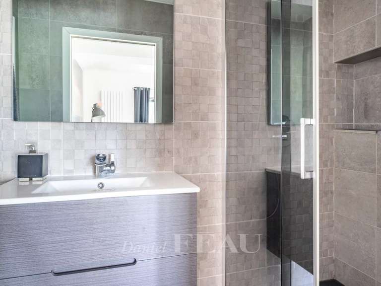 Maison Colombes - 4 chambres - 388m²