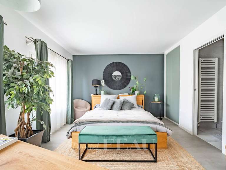 Maison Colombes - 4 chambres - 388m²