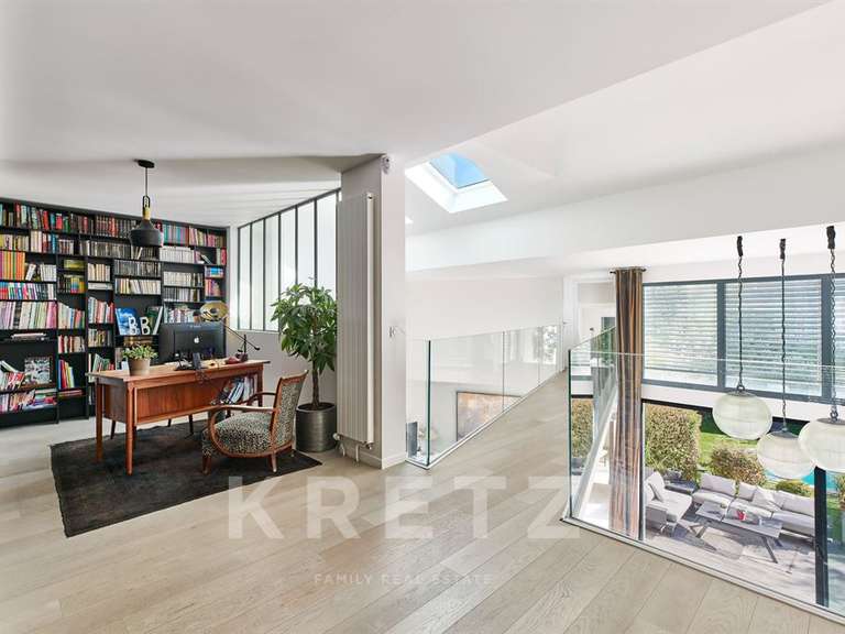 Maison Colombes - 5 chambres - 293m²