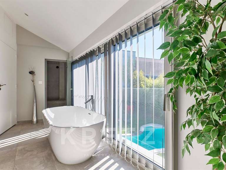 Maison Colombes - 5 chambres - 293m²