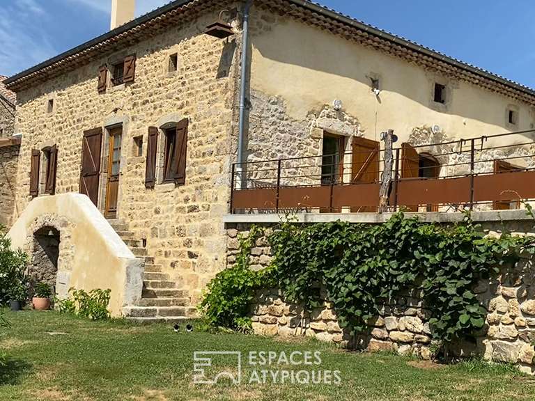 Maison Colombier-le-Jeune - 4 chambres - 350m²