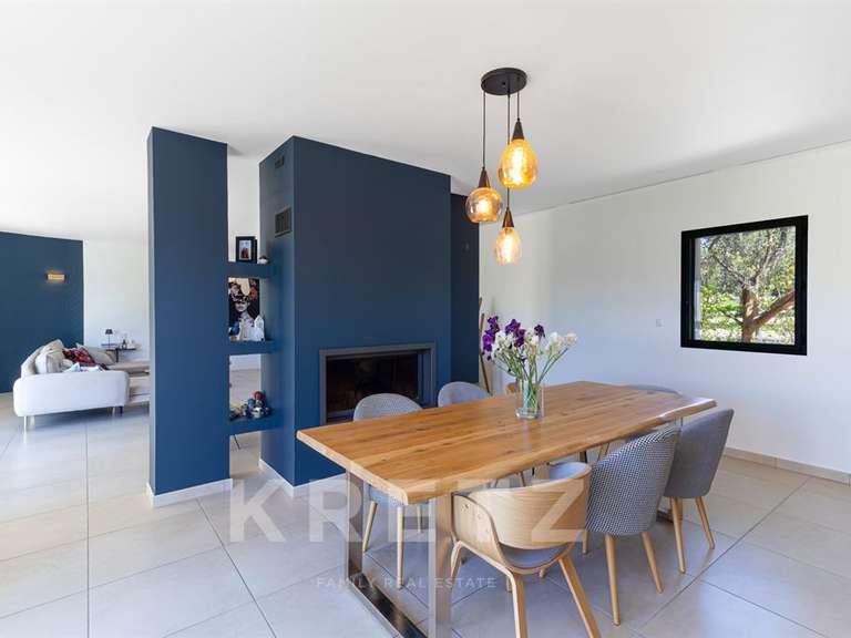 Maison Colonzelle - 7 chambres - 376m²