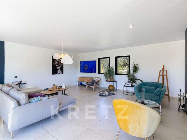 Maison Colonzelle - 7 chambres - 376m²