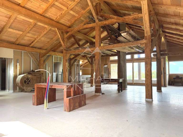 Bien atypique Combloux - 417m²
