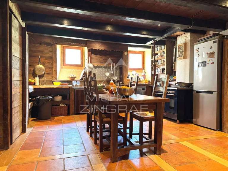 Bien atypique Combloux - 417m²