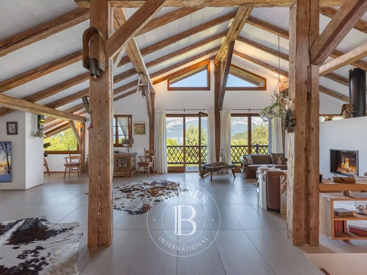 Unusual property Combloux