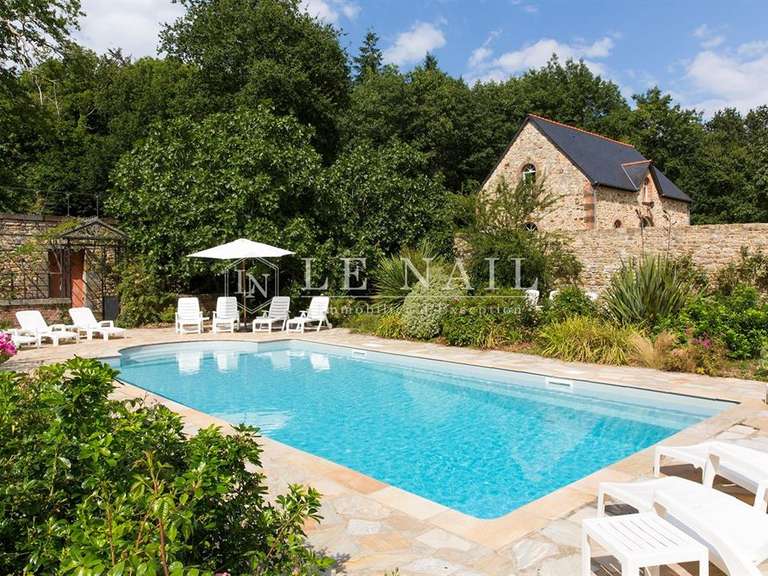 Château Combourg - 16 chambres - 850m²