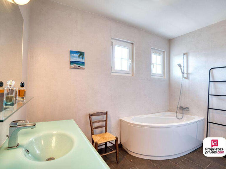 House Communay - 7 bedrooms