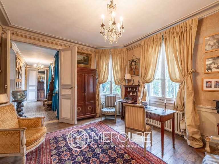 Hôtel particulier Compiègne - 6 chambres - 378m²