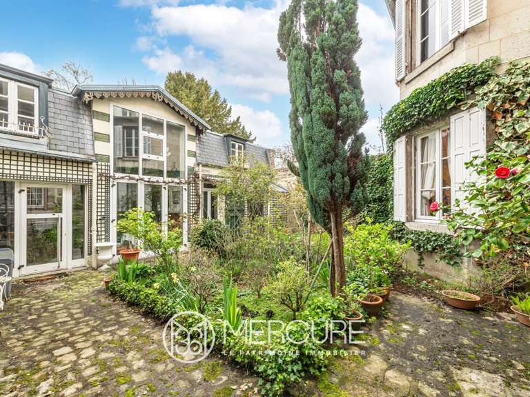 Hôtel particulier Compiègne - 6 chambres - 378m²