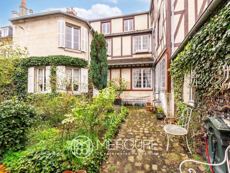 Hôtel particulier Compiègne - 6 chambres - 378m²