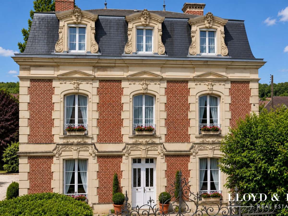 House Compiègne