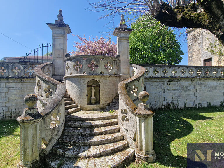 Maison Condéon - 7 chambres - 325m²