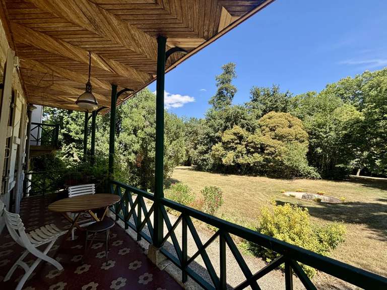 Maison Condom - 4 chambres - 222m²